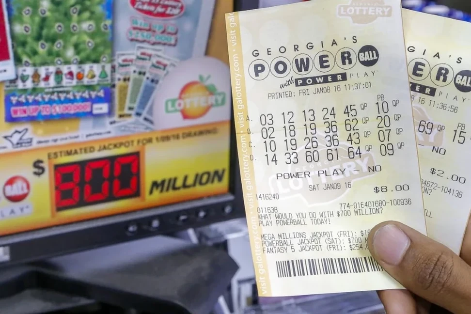 Powerball 十月三十一日的奖金达到十亿美元，成为彩票第二大累积奖金。